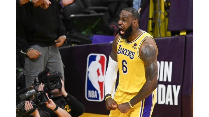 LeBron James Leads Lakers to Victory in Overtime, Taking 3-1 Series Lead Against Grizzlies