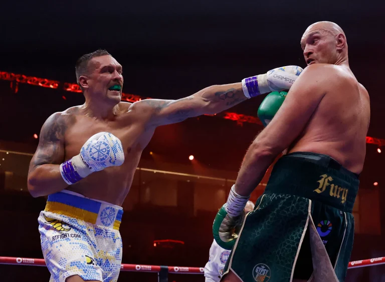 Usyk Defeats Fury to Claim Undisputed Heavyweight Title