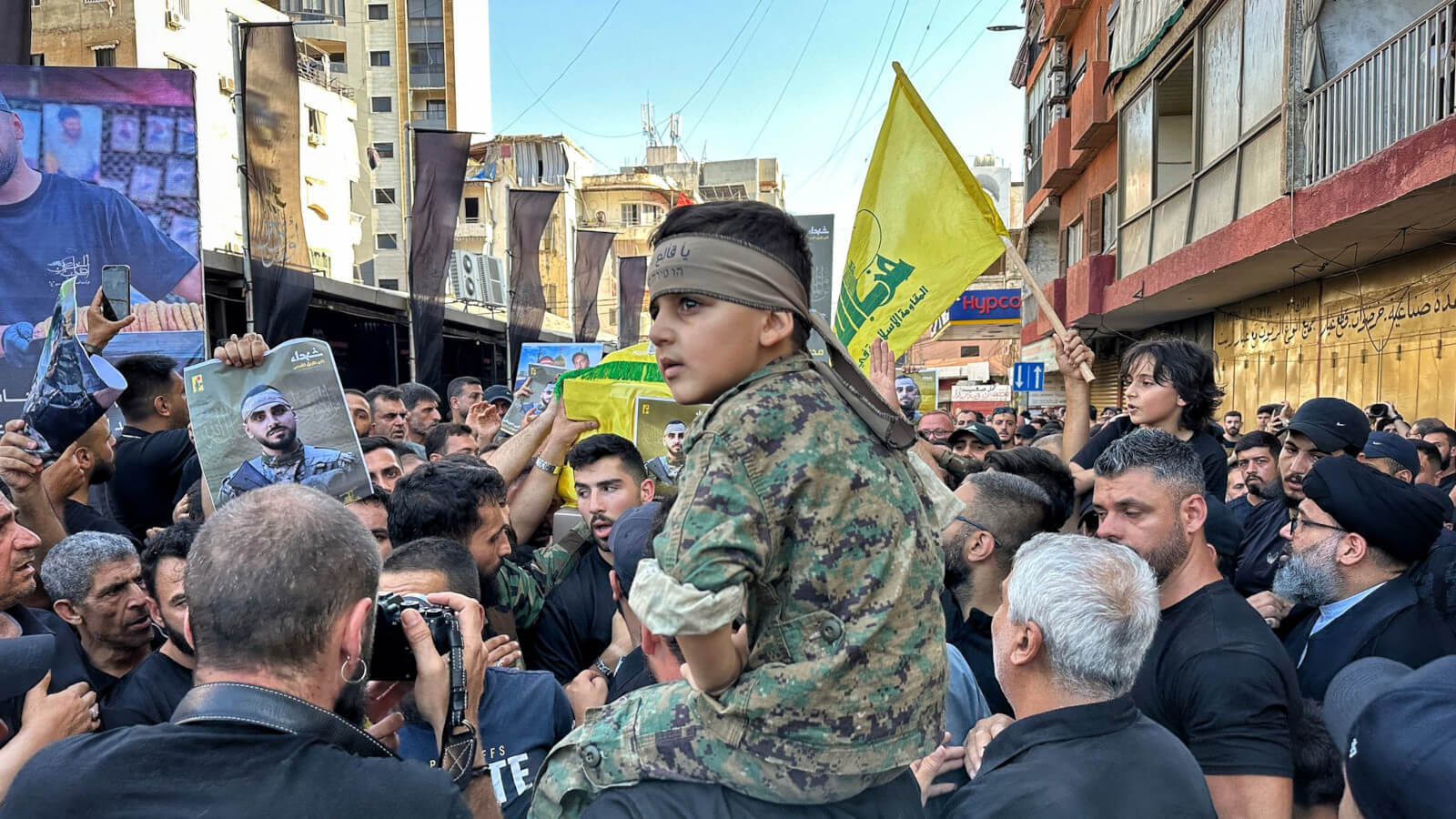 Unyielding Spirit Hezbollah Supporters Defy Israeli Threats in Beirut