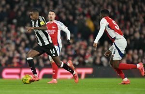 Newcastle win at Arsenal to put one foot in League Cup final